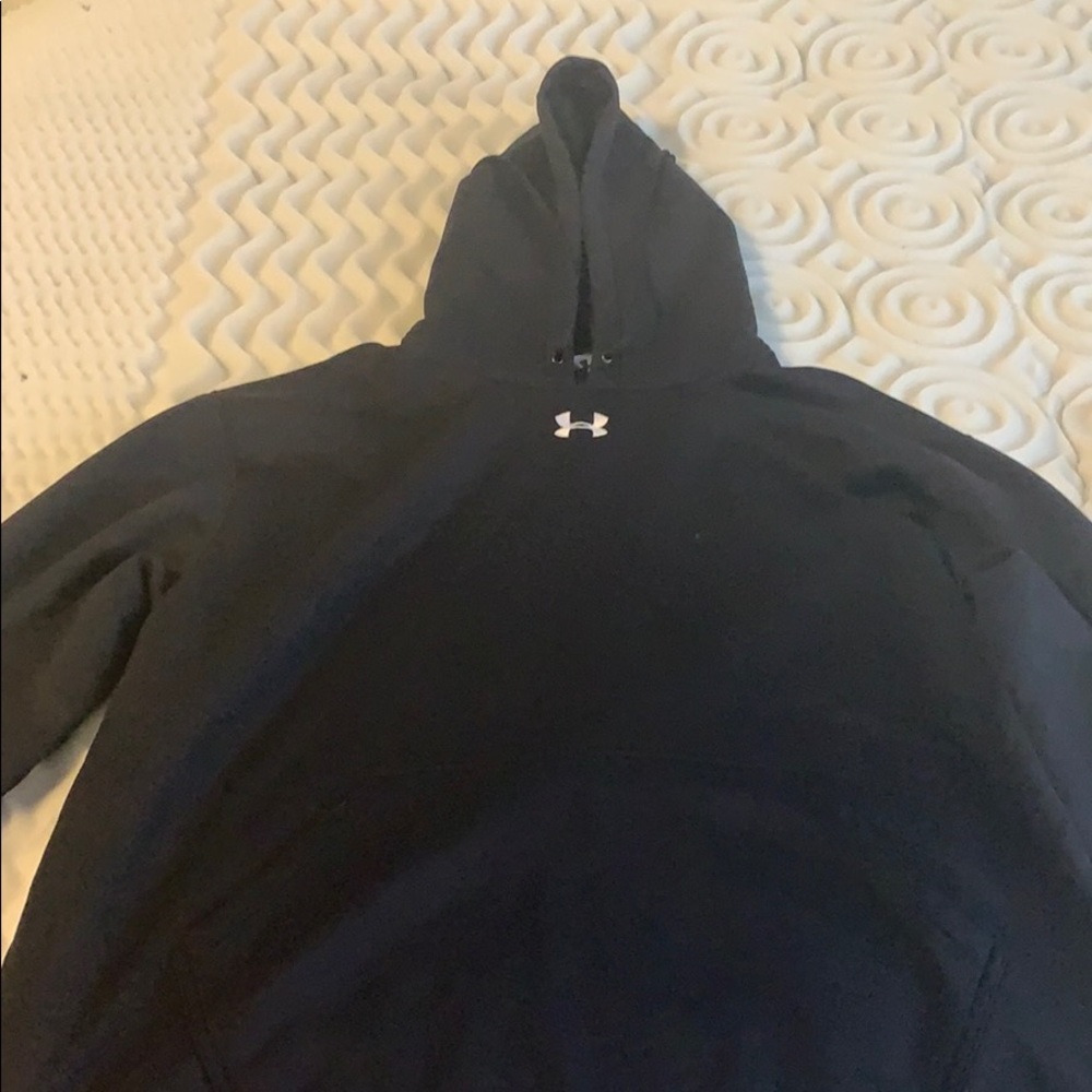 Black Under Armour hoodie